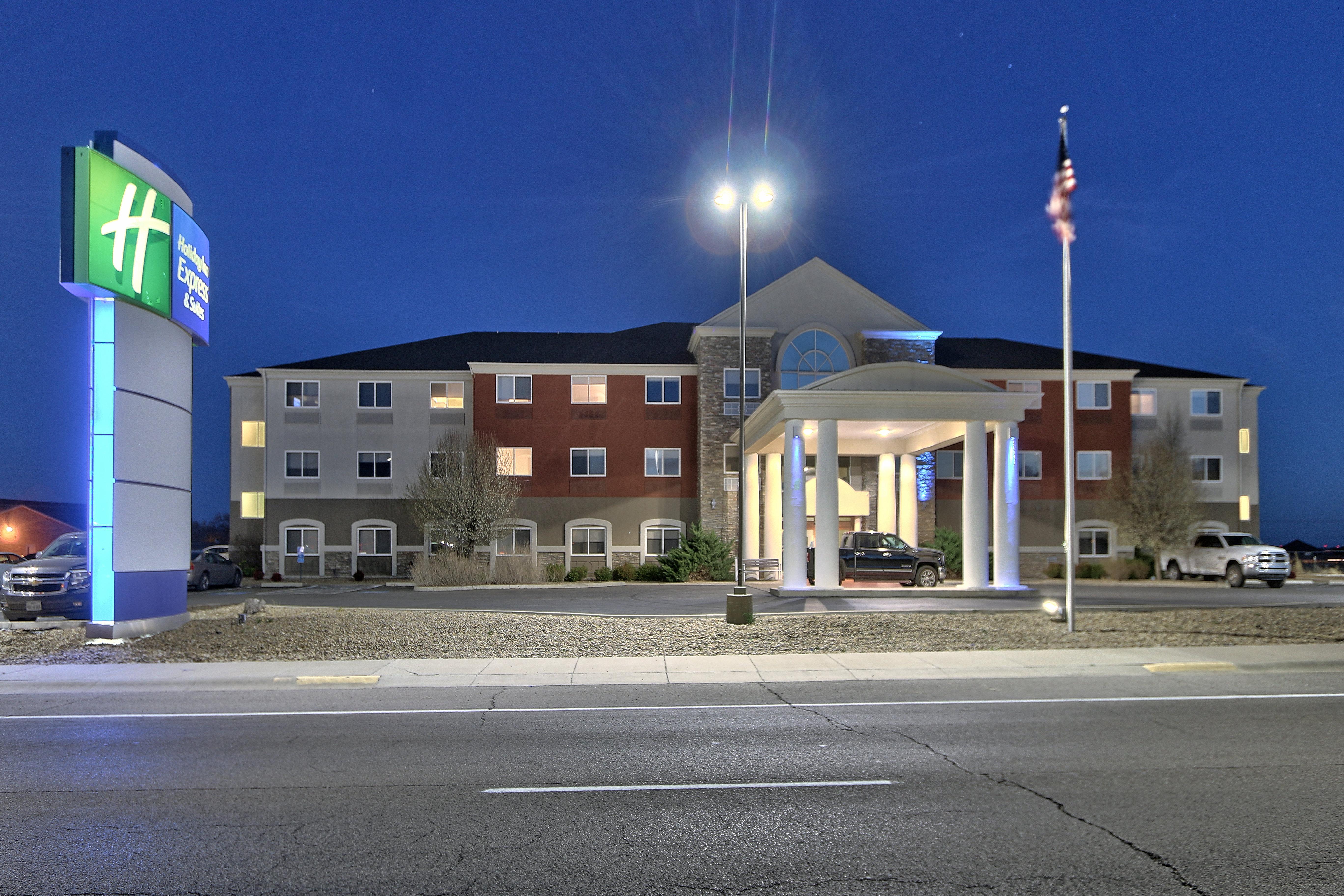 Holiday Inn Express & Suites Portales By Ihg Exteriér fotografie