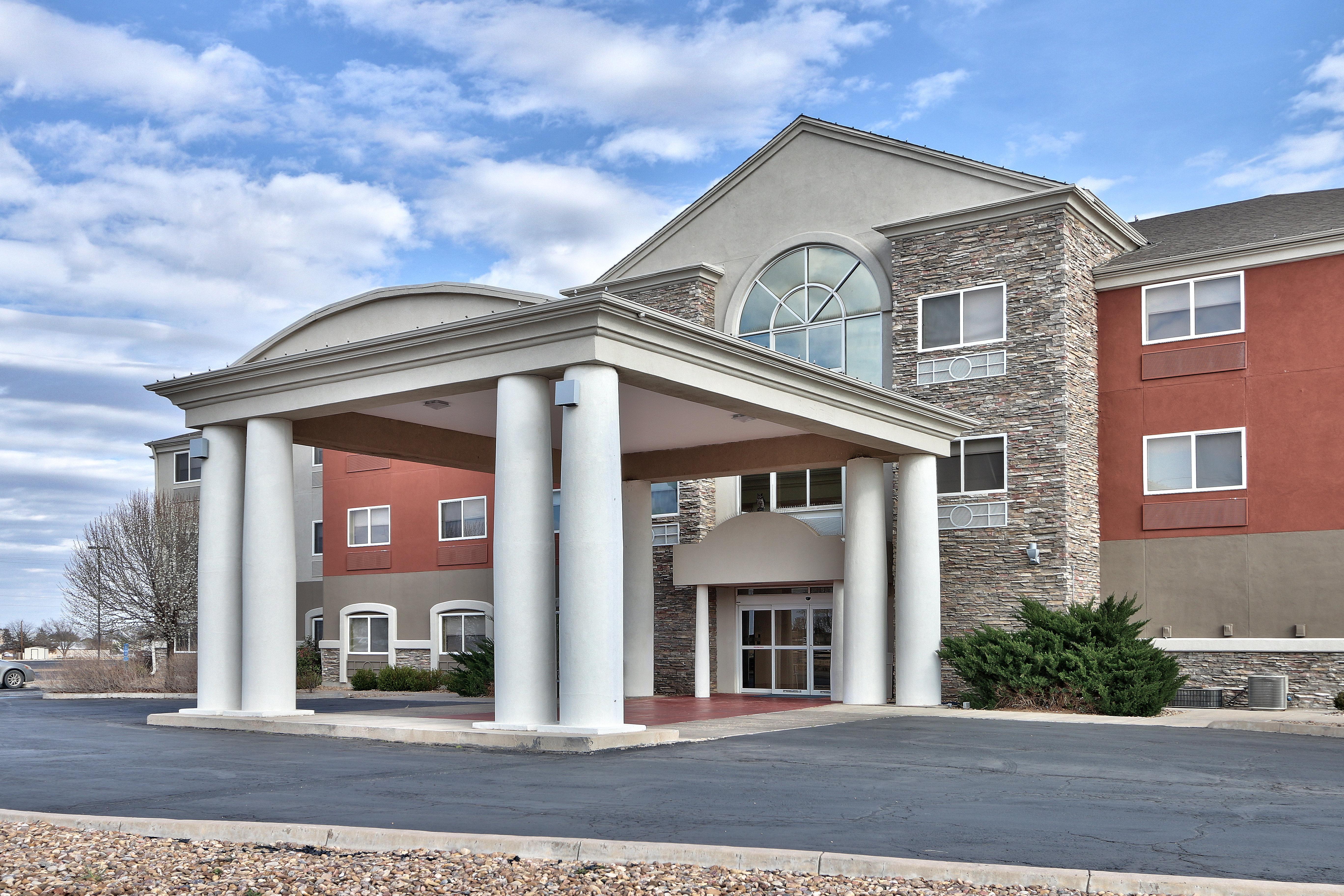 Holiday Inn Express & Suites Portales By Ihg Exteriér fotografie