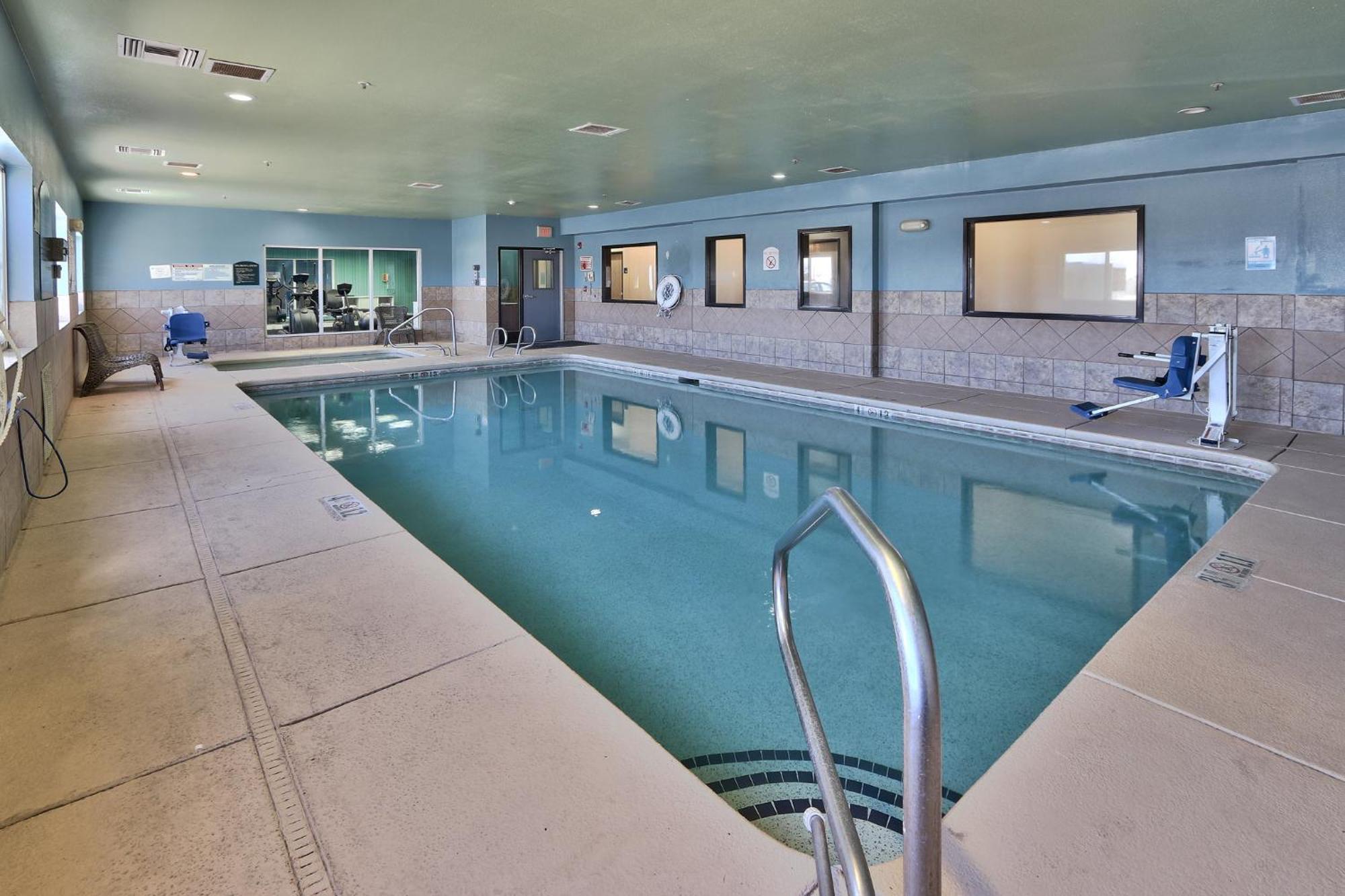 Holiday Inn Express & Suites Portales By Ihg Exteriér fotografie