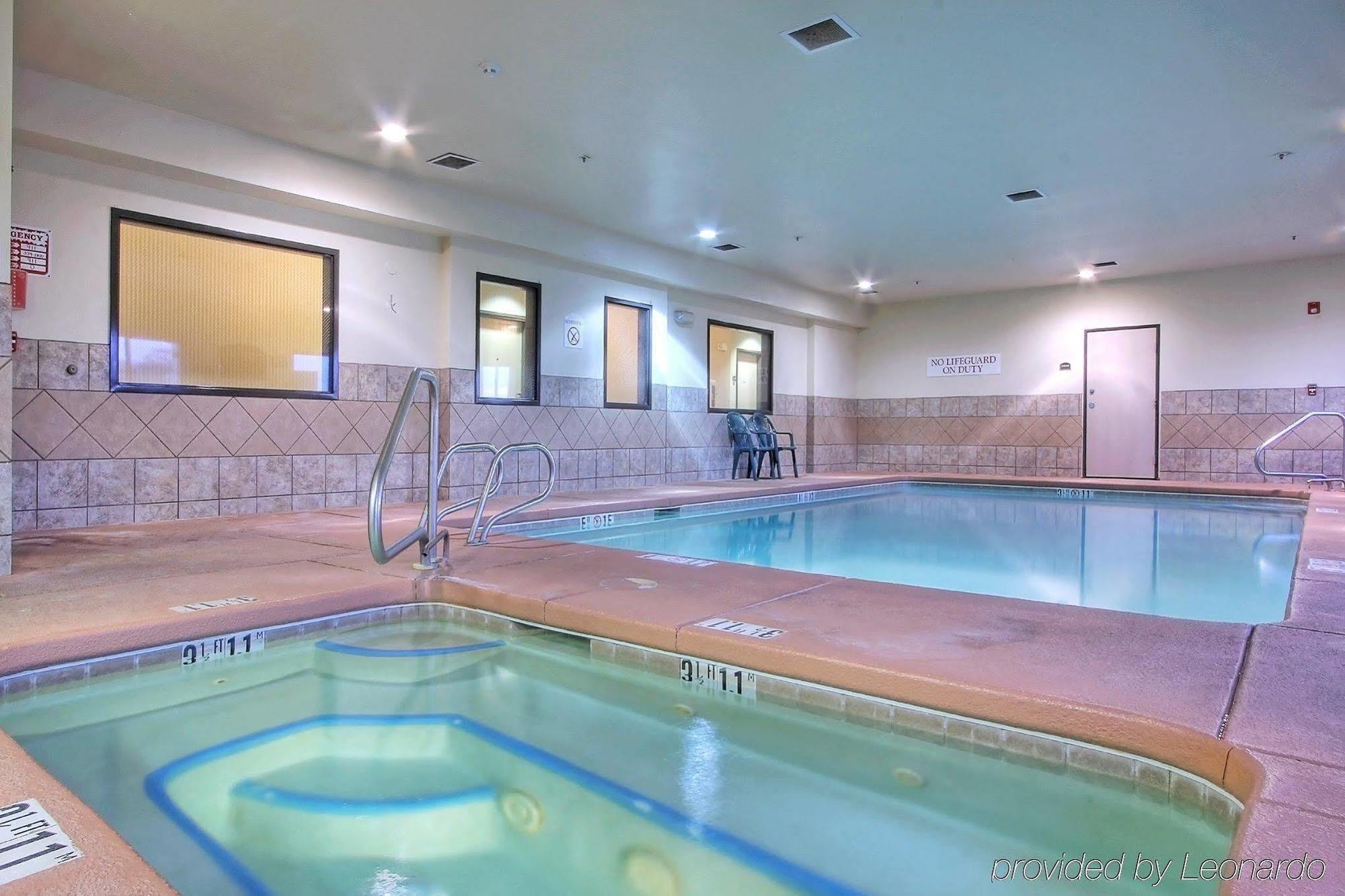 Holiday Inn Express & Suites Portales By Ihg Exteriér fotografie
