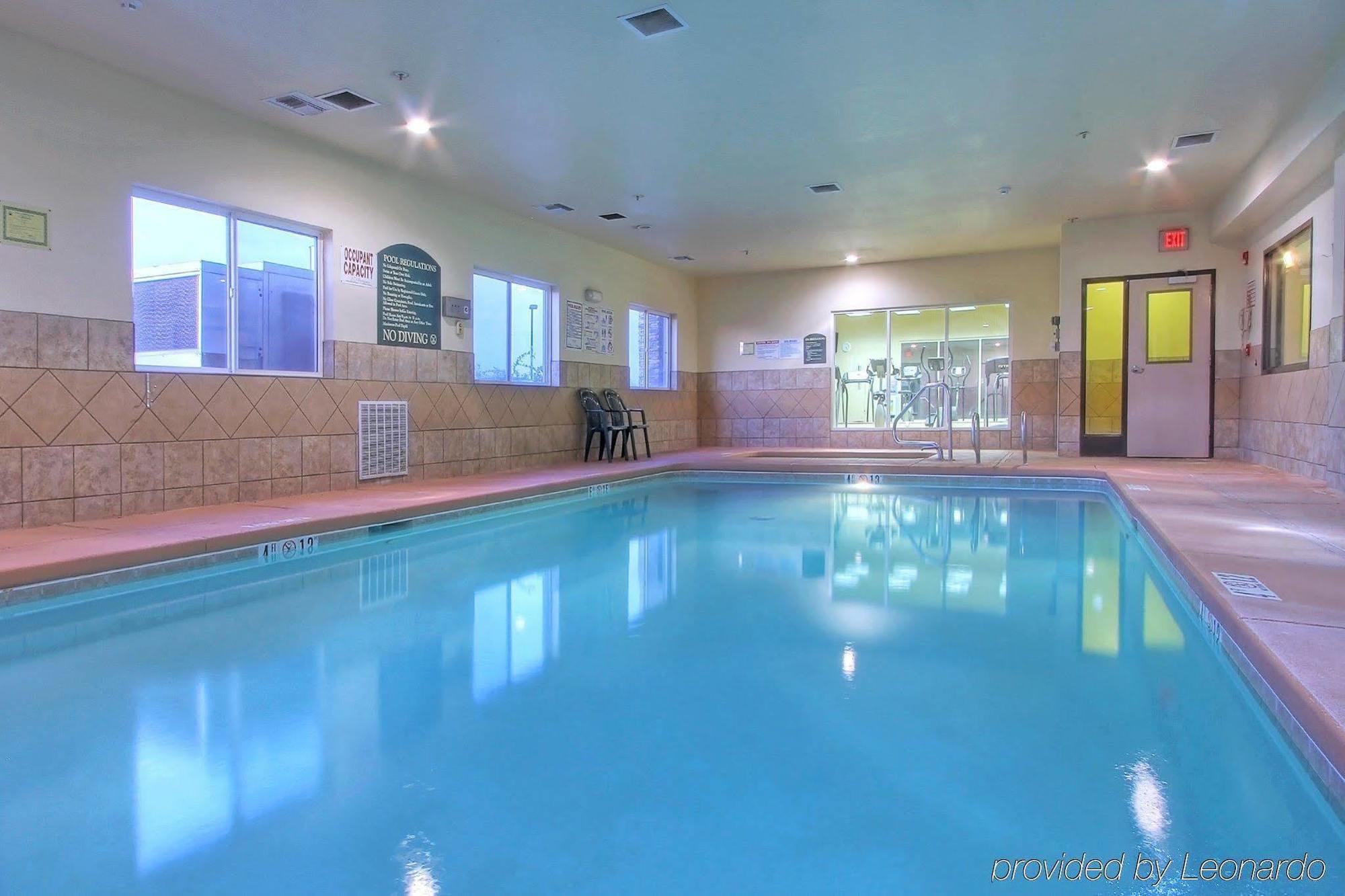 Holiday Inn Express & Suites Portales By Ihg Exteriér fotografie